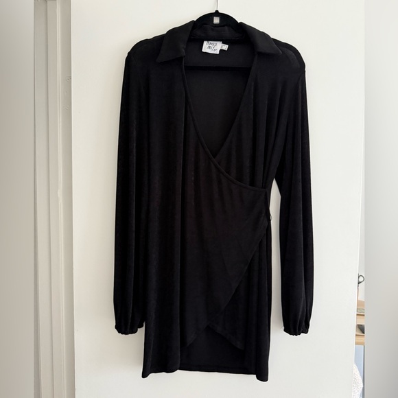 Princess Polly party time mini wrap dress - Picture 5 of 6